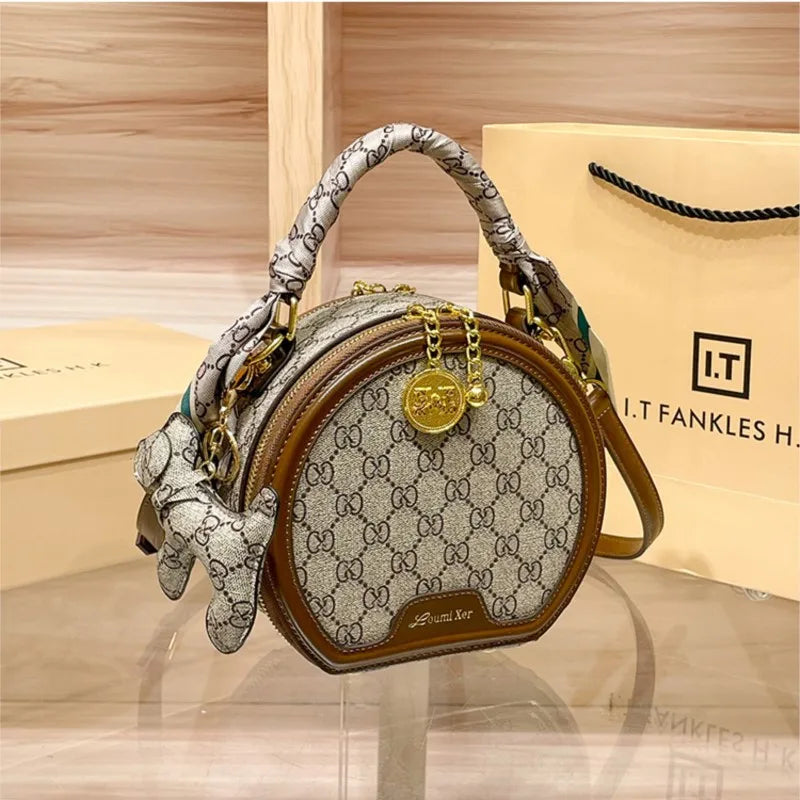 Women's handbag 2025 autumn and winter new item, high-end and high designer single shoulder crossbody bag, light luxury small