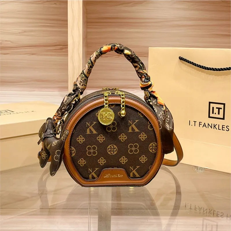 Women's handbag 2025 autumn and winter new item, high-end and high designer single shoulder crossbody bag, light luxury small