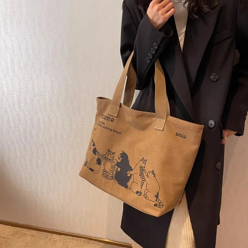 Women's Canvas Tote Bag Fashionable Spacious Durable Shoulder Bag with Zipper Closure and Classic Design Perfect for Work