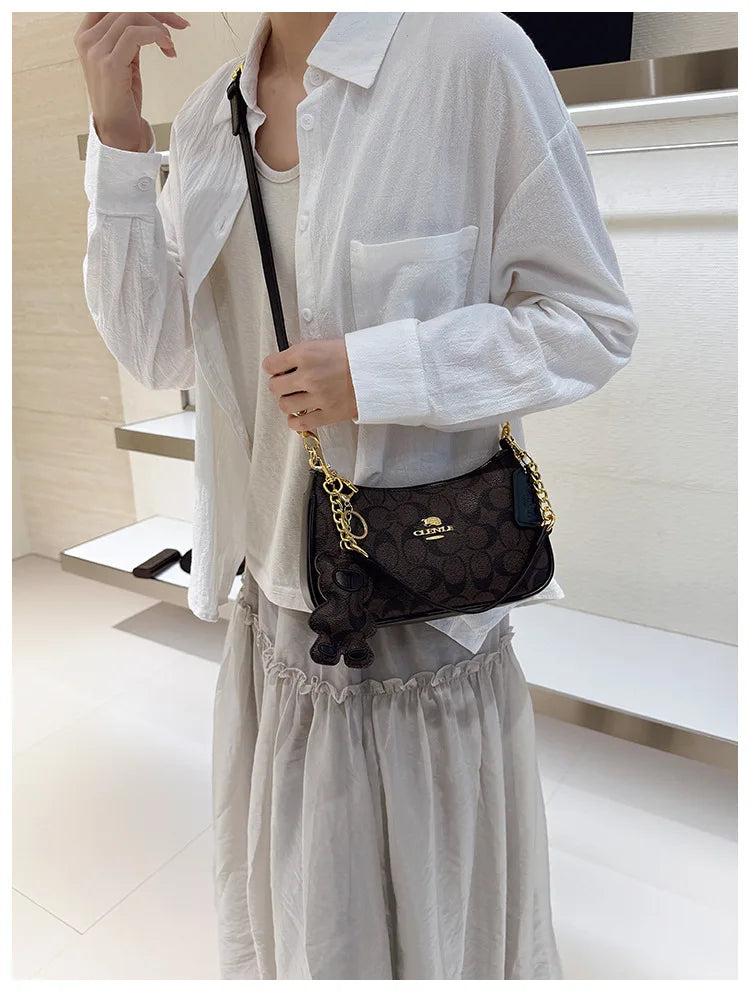 High-end style handbag for women, 2025 new model, unique and fashionable, trendy, retro, simple and elegant small square bag, cr