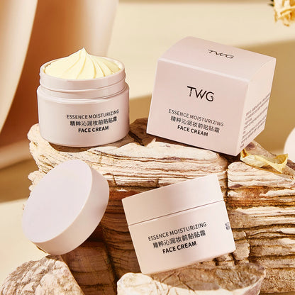 Apply the cream before makeup, moisturizing foundation cream - lasting moisturizing, creating a natural foundation