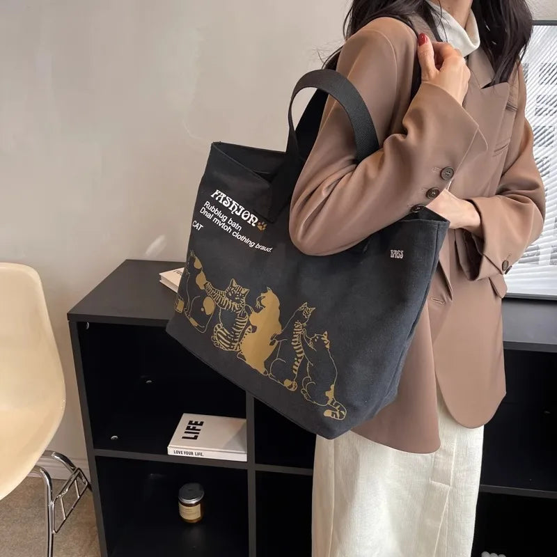 Women's Canvas Tote Bag Fashionable Spacious Durable Shoulder Bag with Zipper Closure and Classic Design Perfect for Work